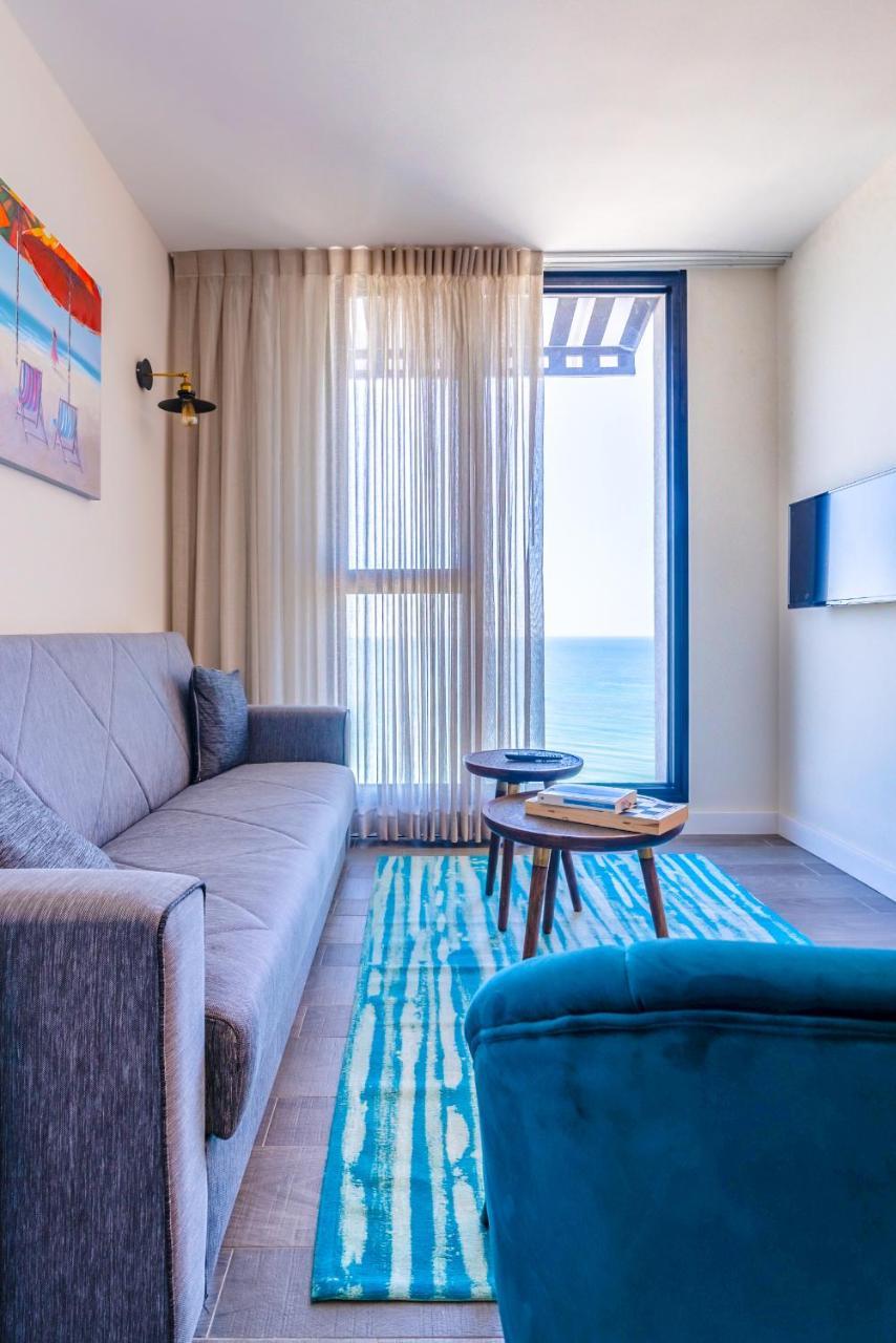 Roxon Sea Sand Bat Yam Room photo